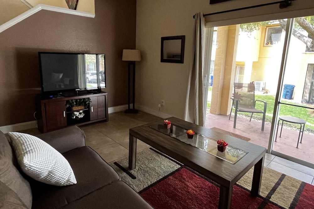 Photo of Livingroom in Regal Palms