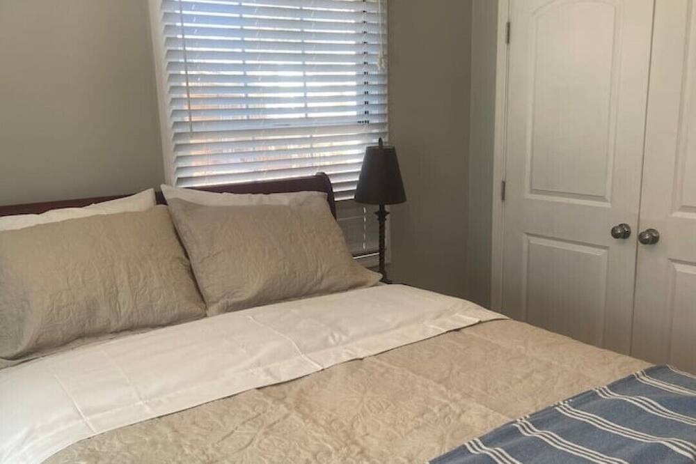 Photo of Bedroom in Opelika