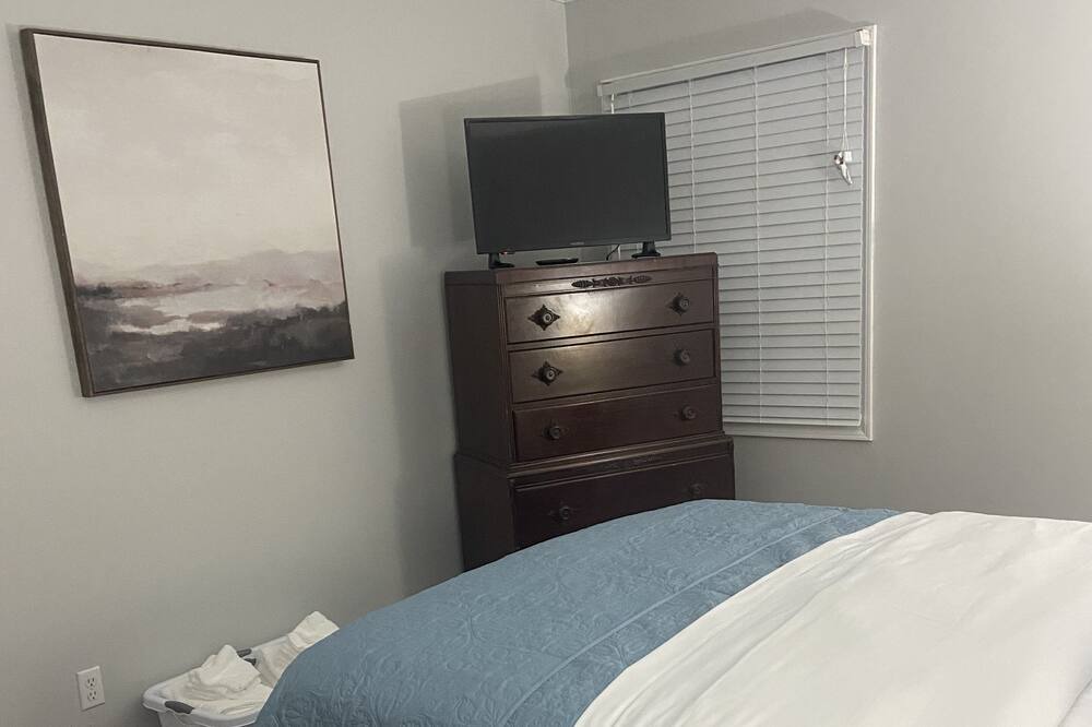 Photo of Bedroom in Opelika
