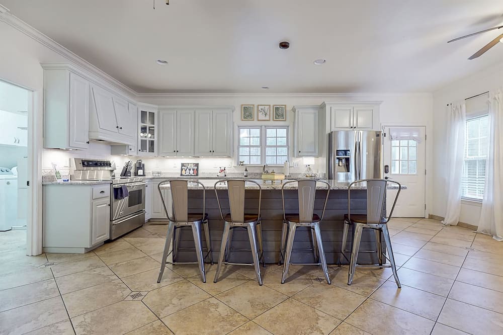 Photo of Kitchen in Bessemer