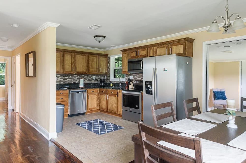 Photo of Kitchen in Saint Elmo
