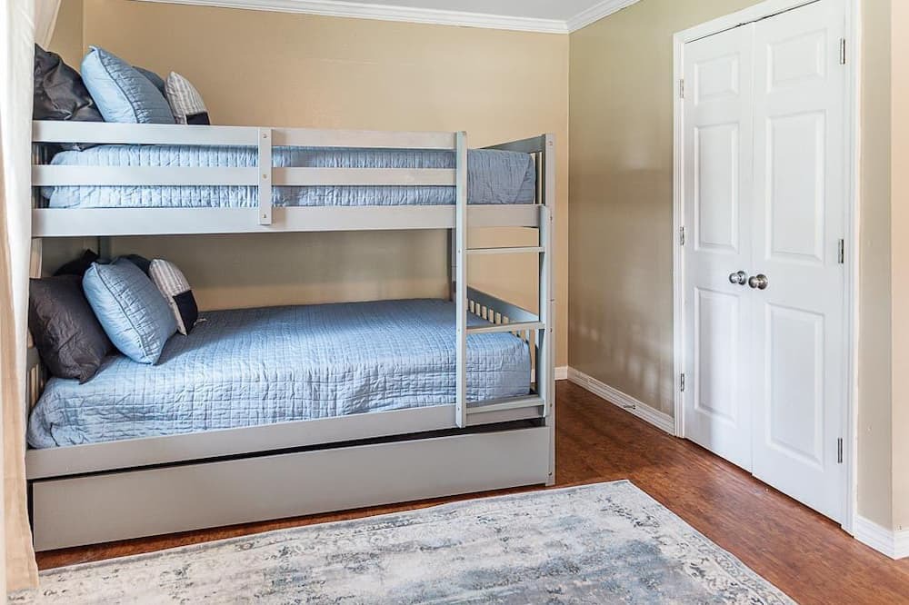 Photo of Bedroom in Grand Bay