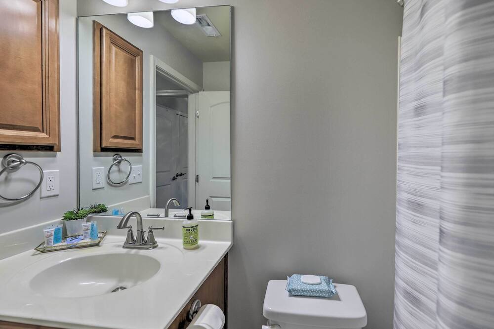 Photo of Bathroom in Harvest