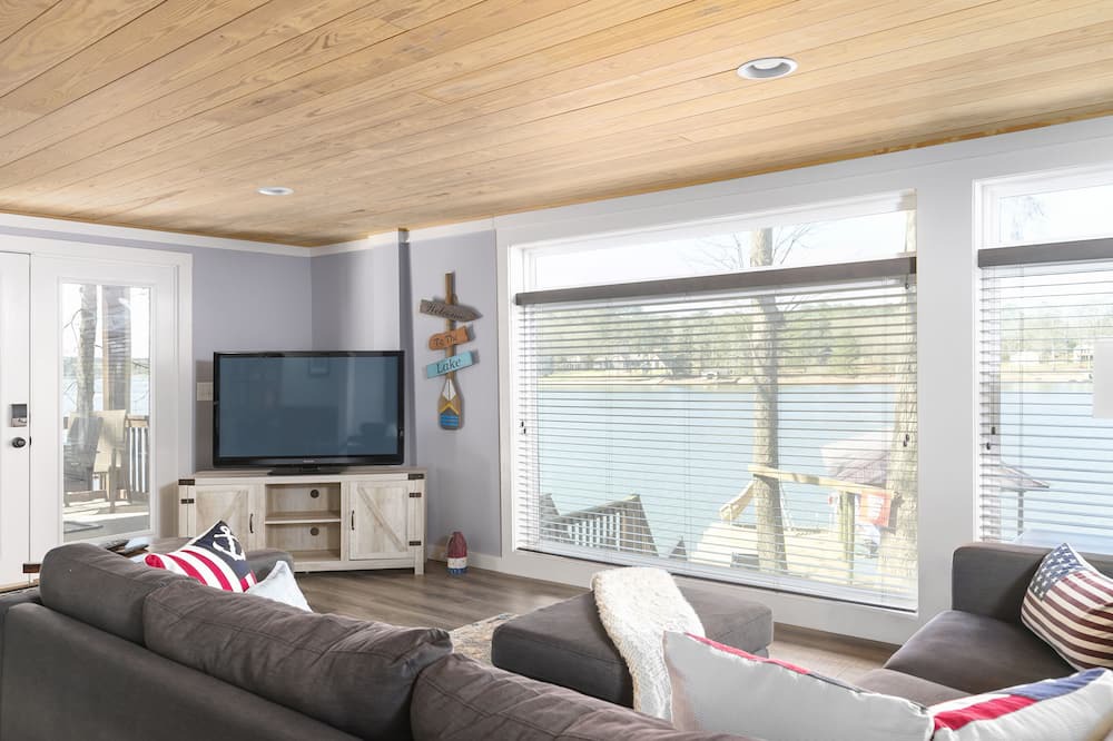 Photo of Livingroom in Cropwell