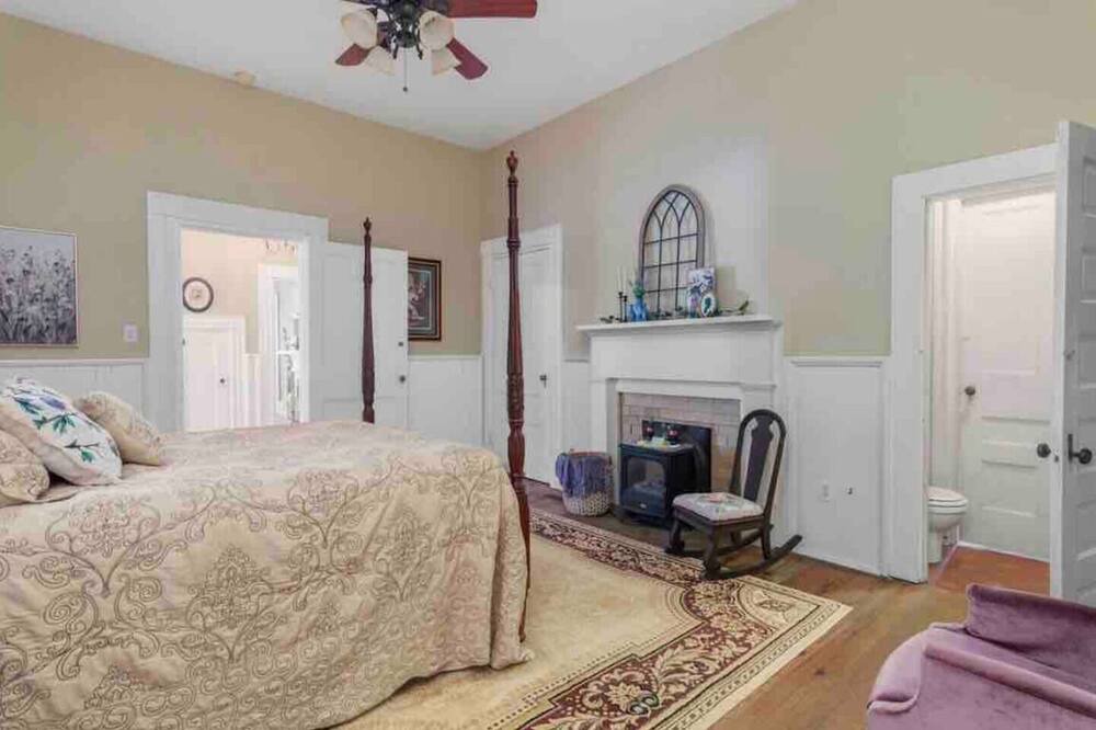 Photo of Bedroom in Prattville