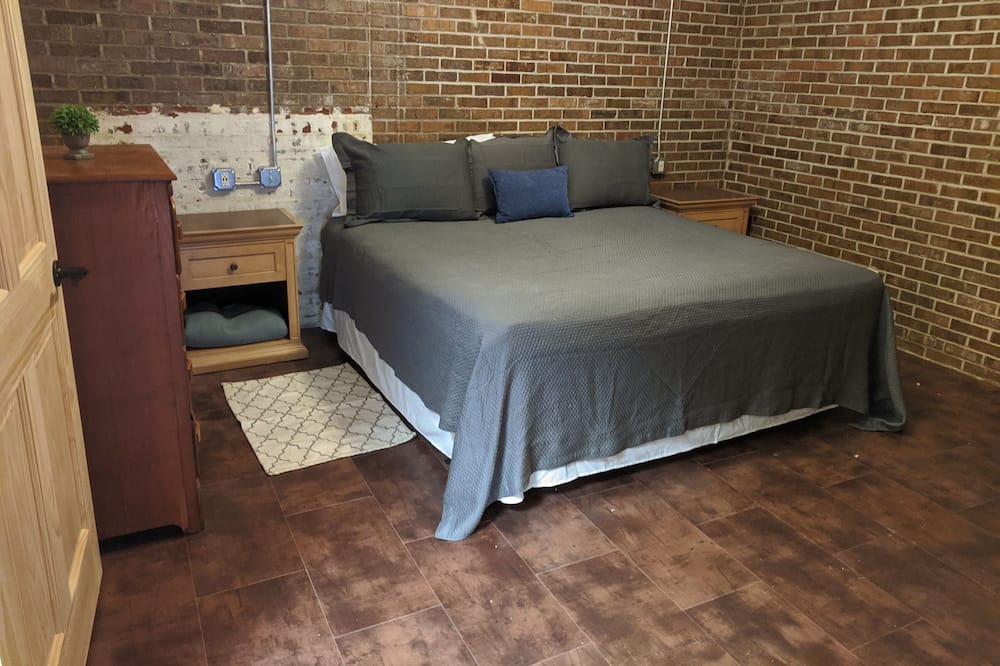 Photo of Bedroom in Troy