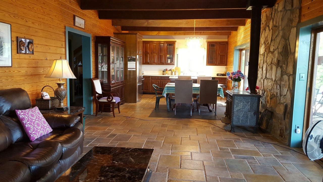 Photo of Livingroom in Langston