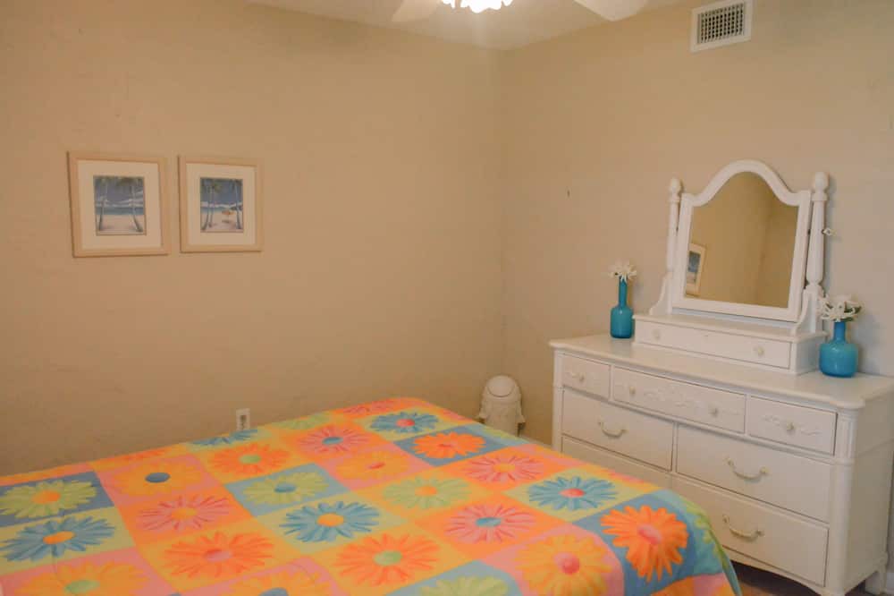 Photo of Bedroom in Ono Island