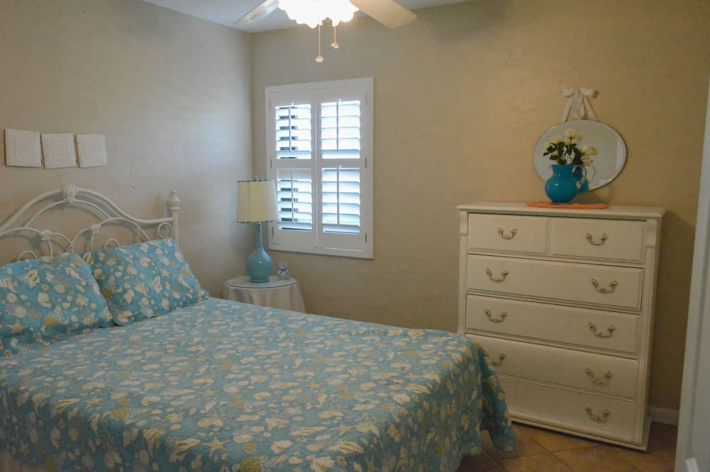 Photo of Bedroom in Ono Island