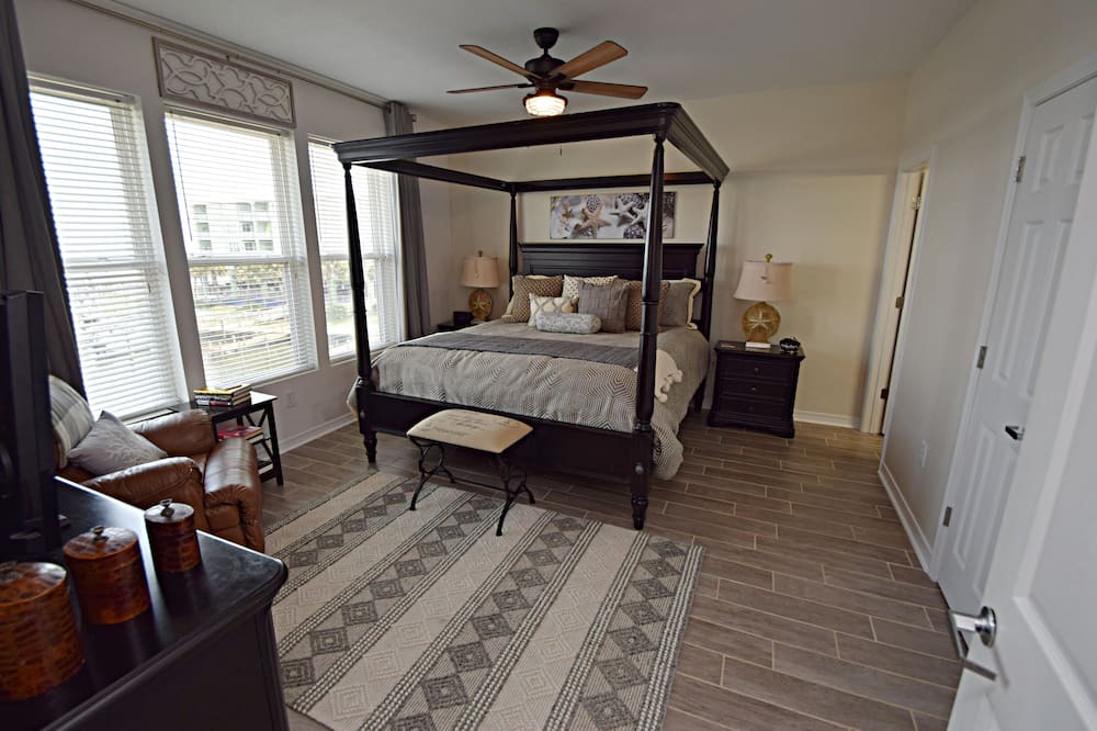Photo of Bedroom in Fort Morgan Pines