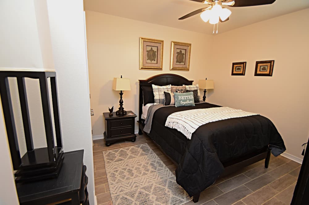 Photo of Bedroom in Fort Morgan Pines
