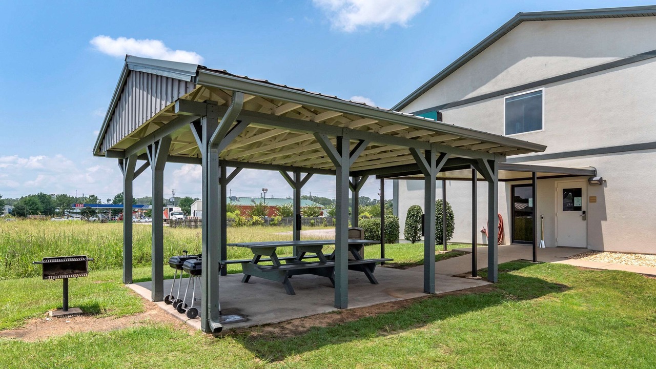 Photo of Outdoor in Demopolis