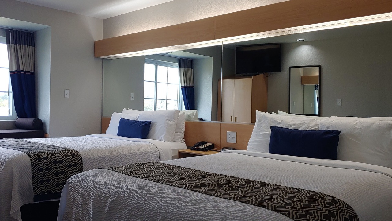 Photo of Bedroom in Albertville