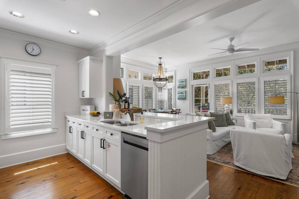 Photo of Kitchen in Beach District