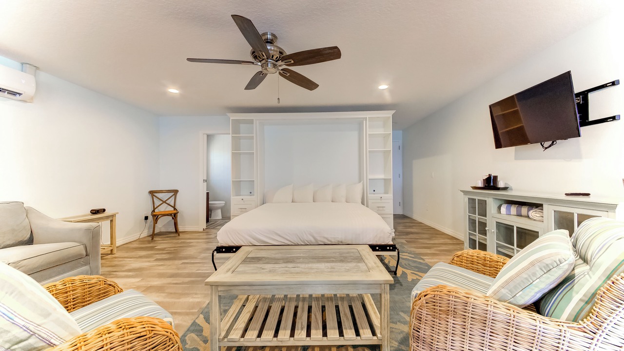 Photo of Bedroom in Crescent Beach
