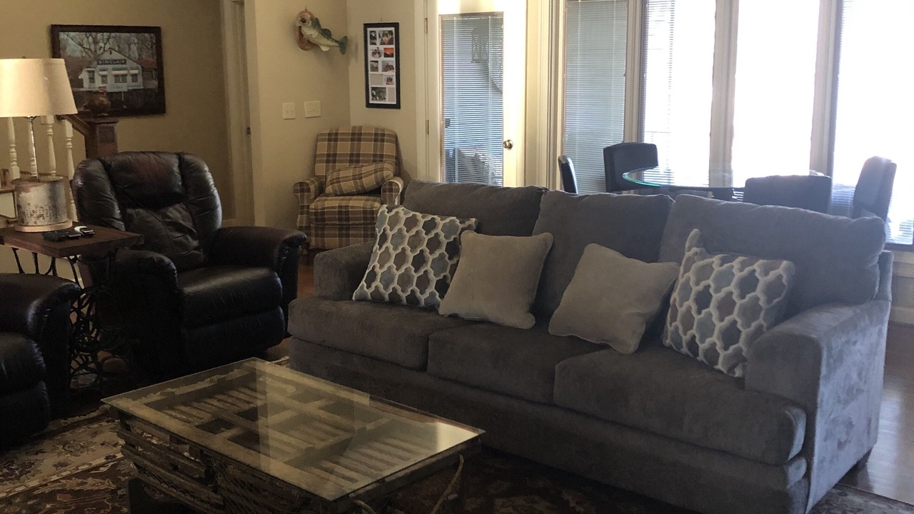 Photo of Livingroom in Alexander City