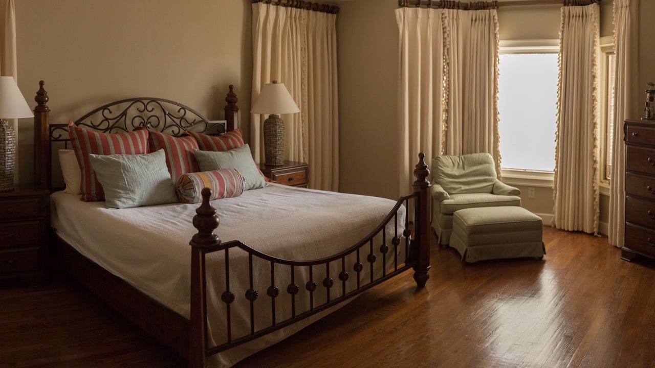 Photo of Bedroom in Alexander City
