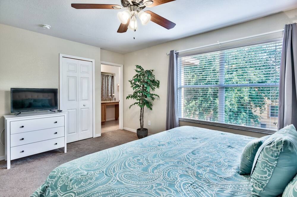 Photo of Bathroom in Regal Palms