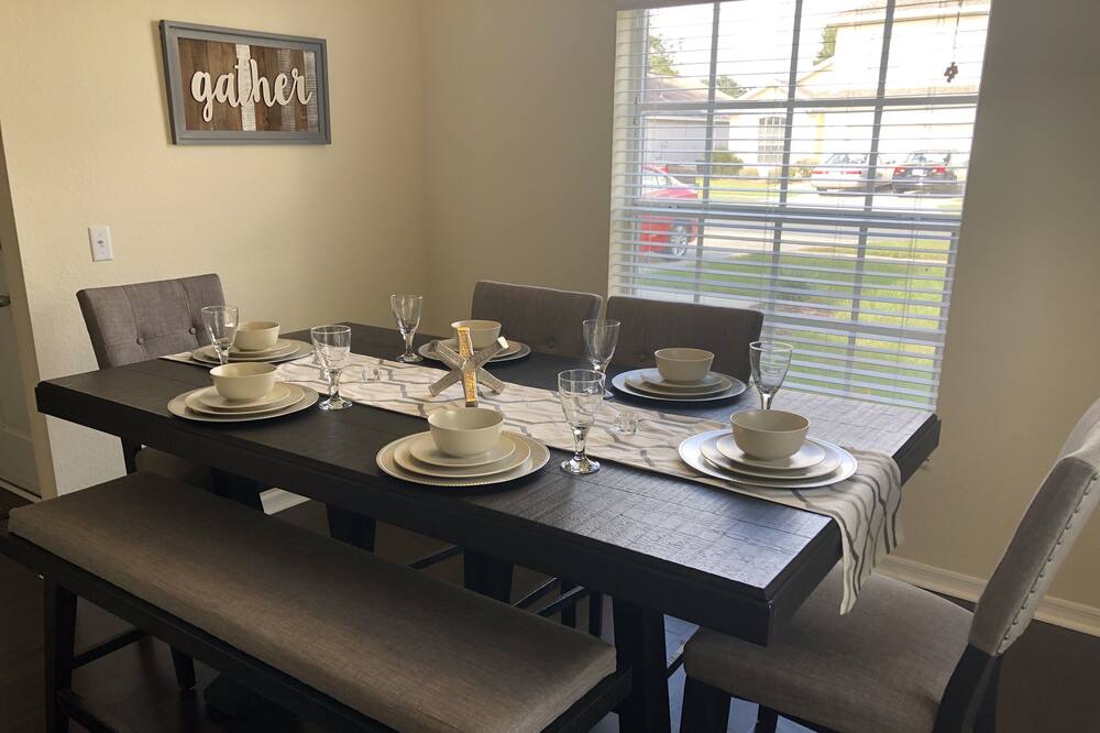 Photo of Kitchen in Pinewood Country Estates