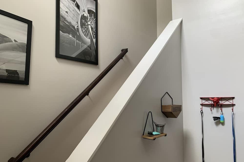 Photo of Bedroom in Enterprise