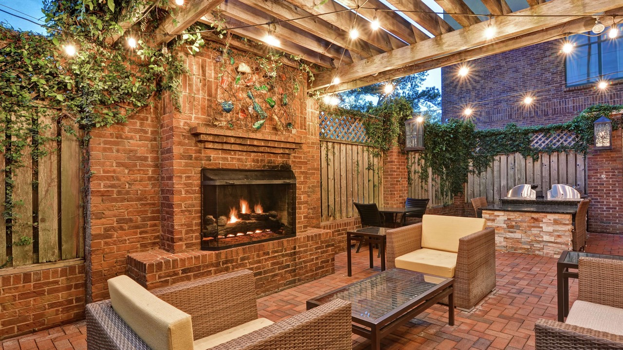 Photo of Patio Balcony in Daphne