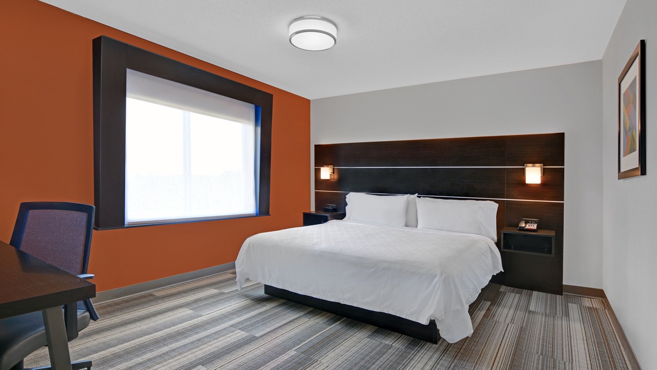 Photo of Bedroom in Atmore
