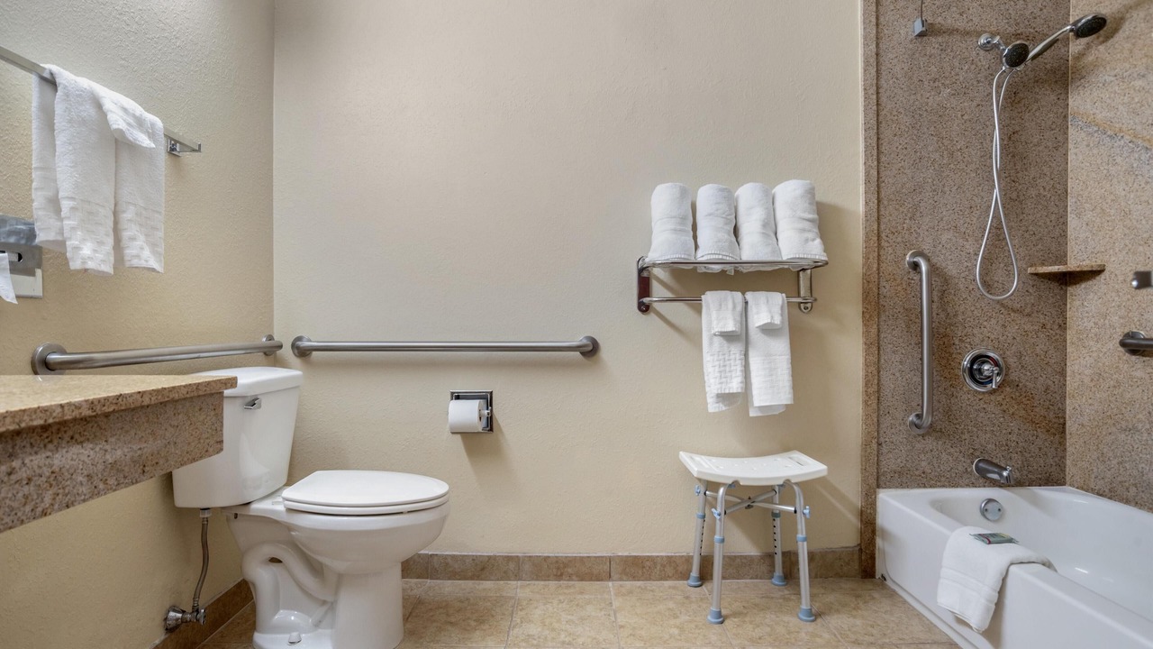 Photo of Bathroom in Opp