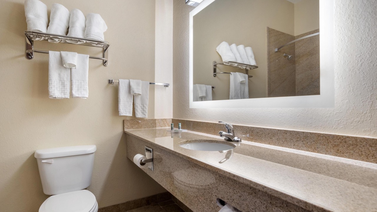 Photo of Bathroom in Opp