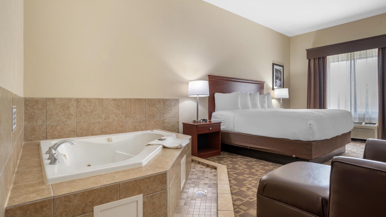 Photo of Bedroom in Opp