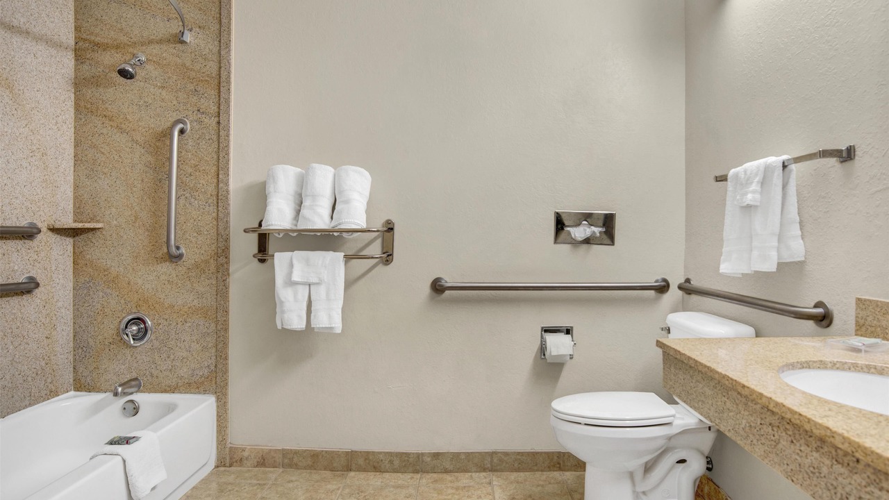 Photo of Bathroom in Opp