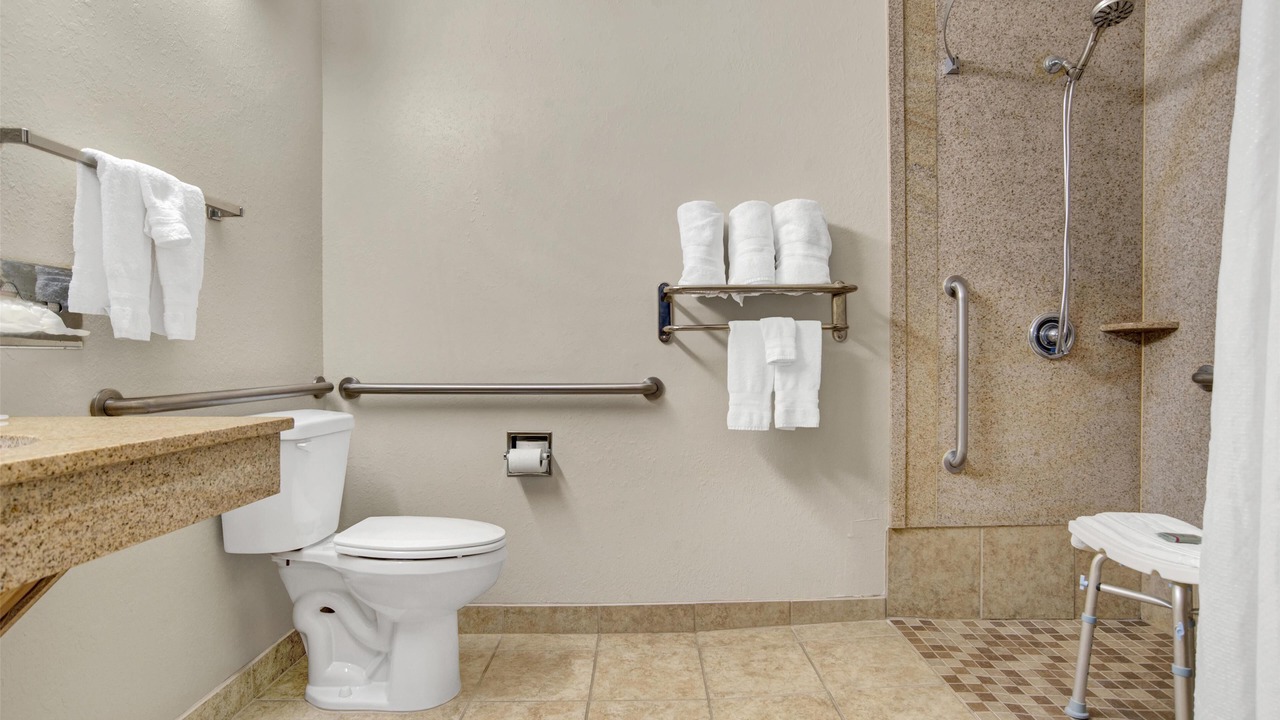Photo of Bathroom in Opp