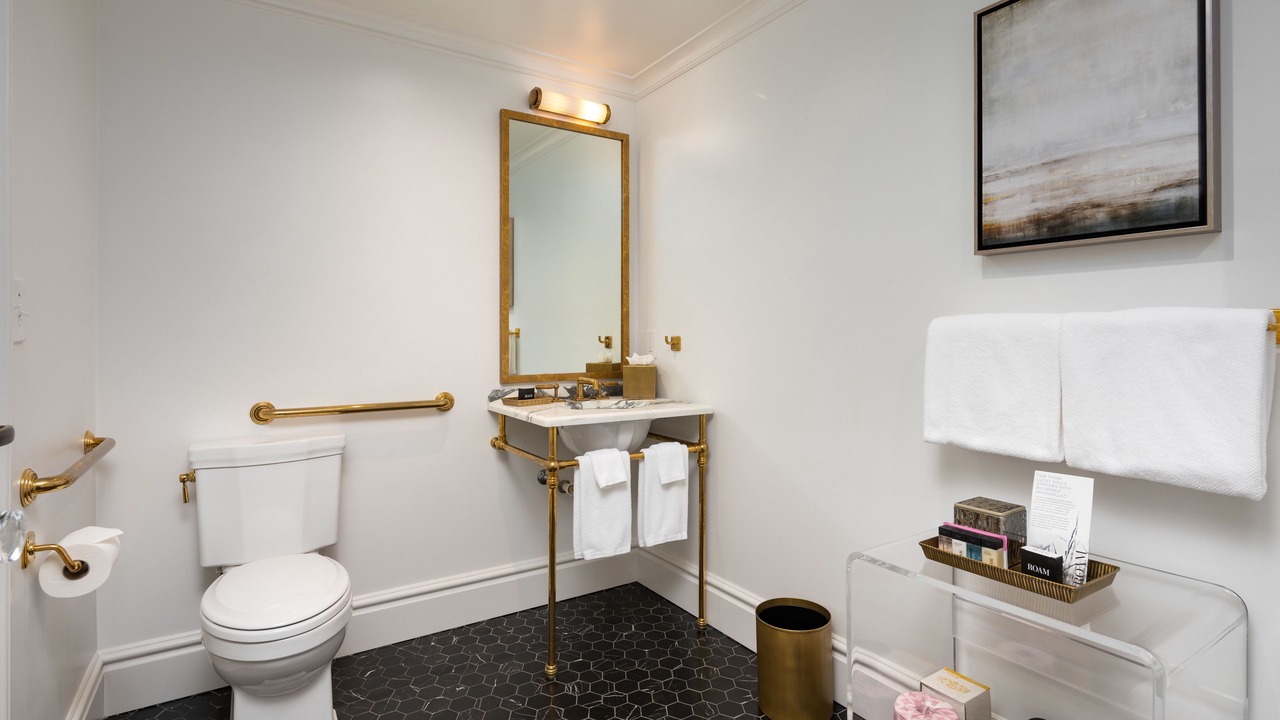 Photo of Bathroom in Central City