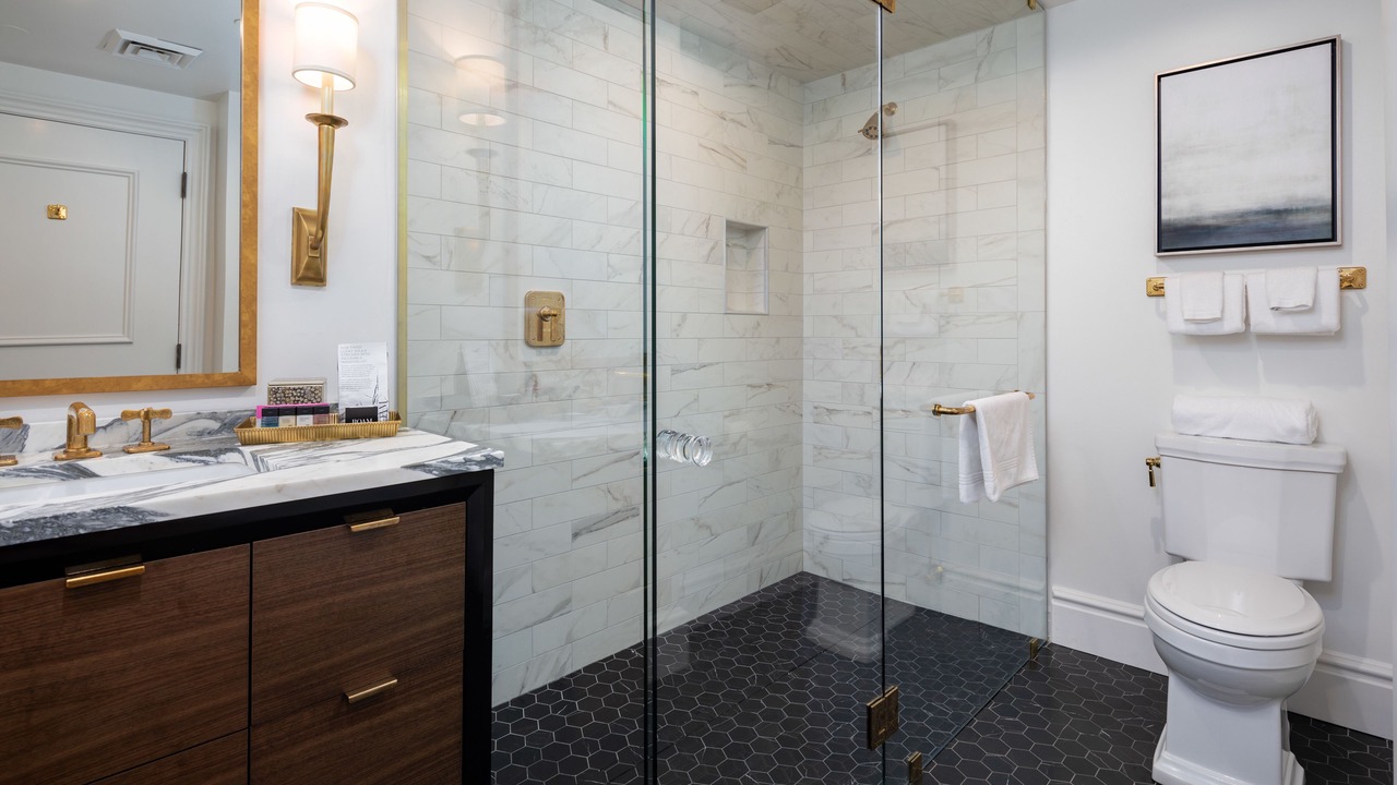 Photo of Bathroom in Central City
