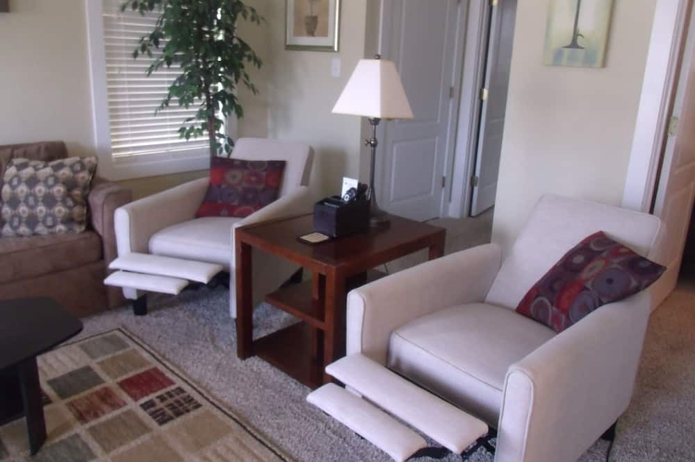 Photo of Livingroom in Ono Island