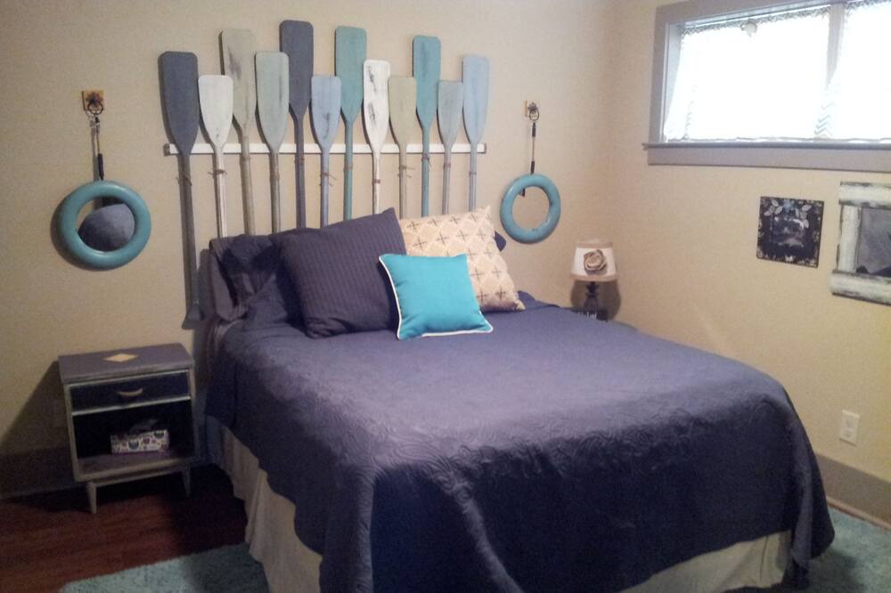 Photo of Bedroom in Talladega