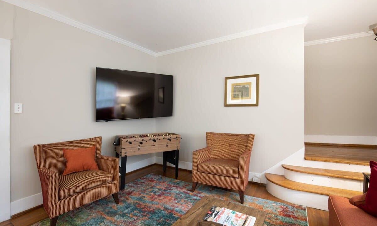 Photo of Livingroom in Redmont Park