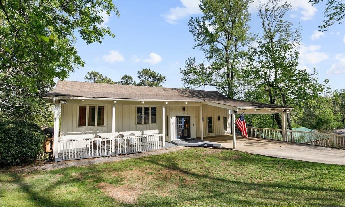 Photo of Outdoor in Crestline Heights