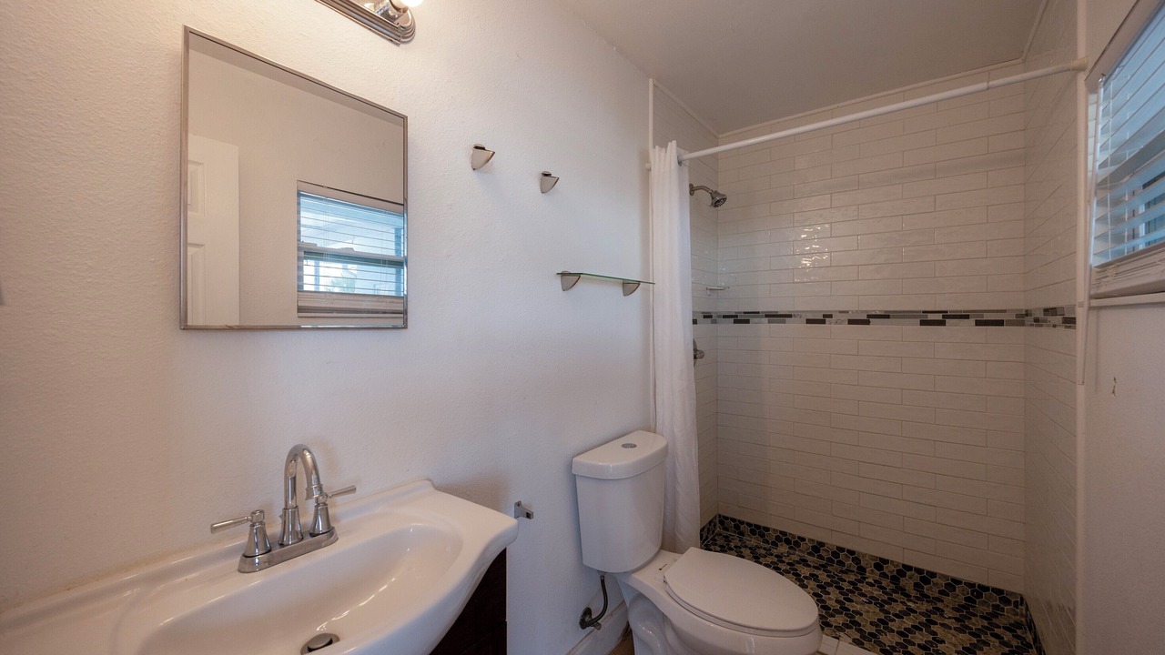 Photo of Bathroom in Riverside Park