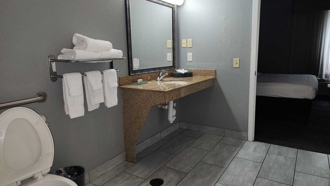Photo of Bathroom in Tillmans Corner