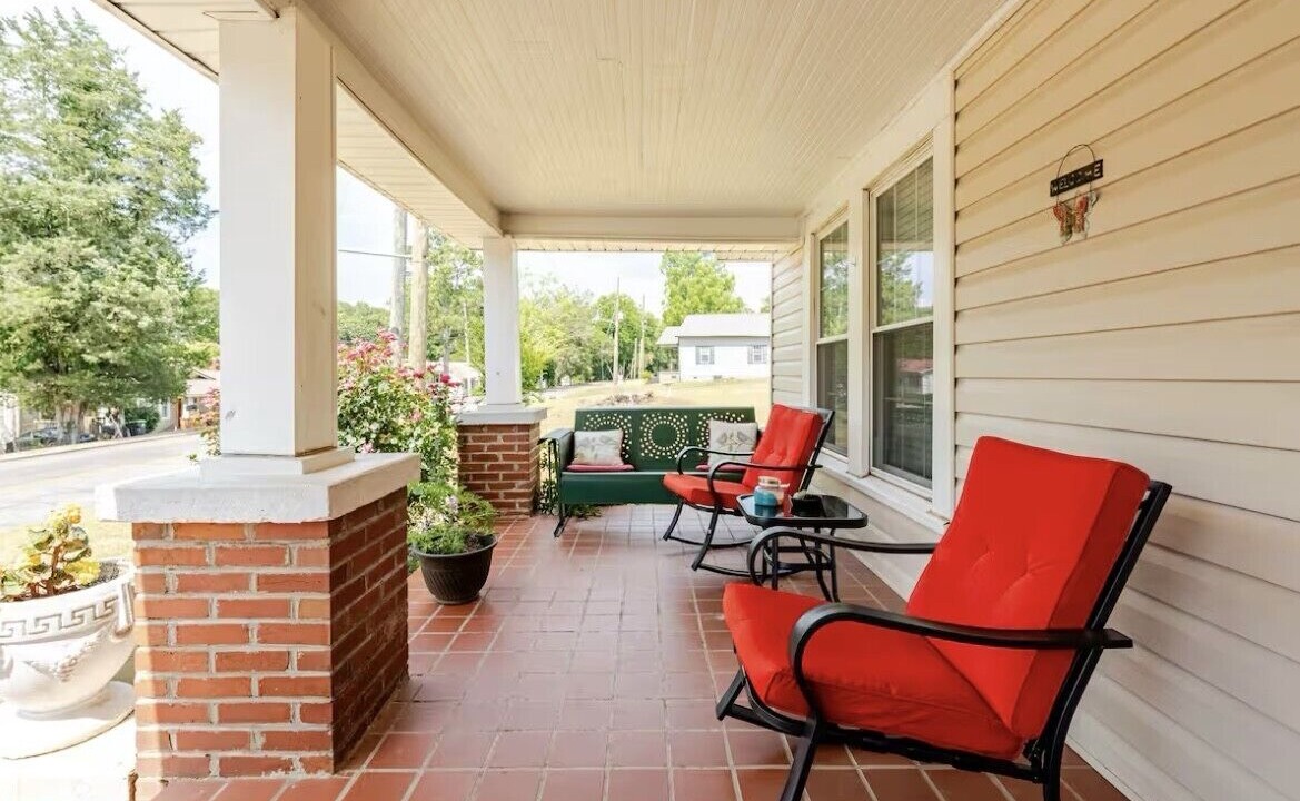 Photo of Patio Balcony in Talladega