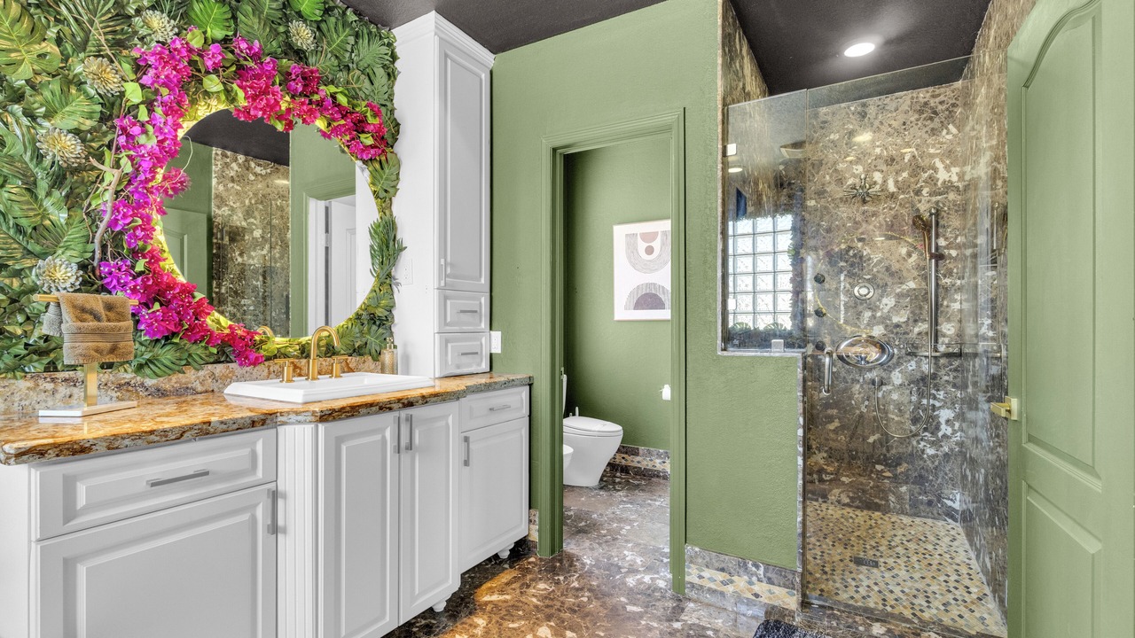 Photo of Bathroom in Tamiami