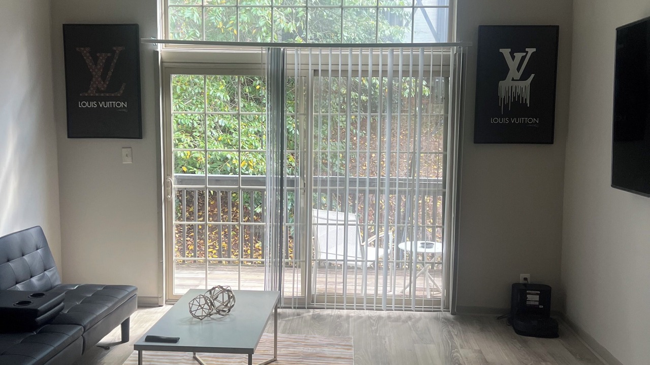 Photo of Livingroom in Redmont Park