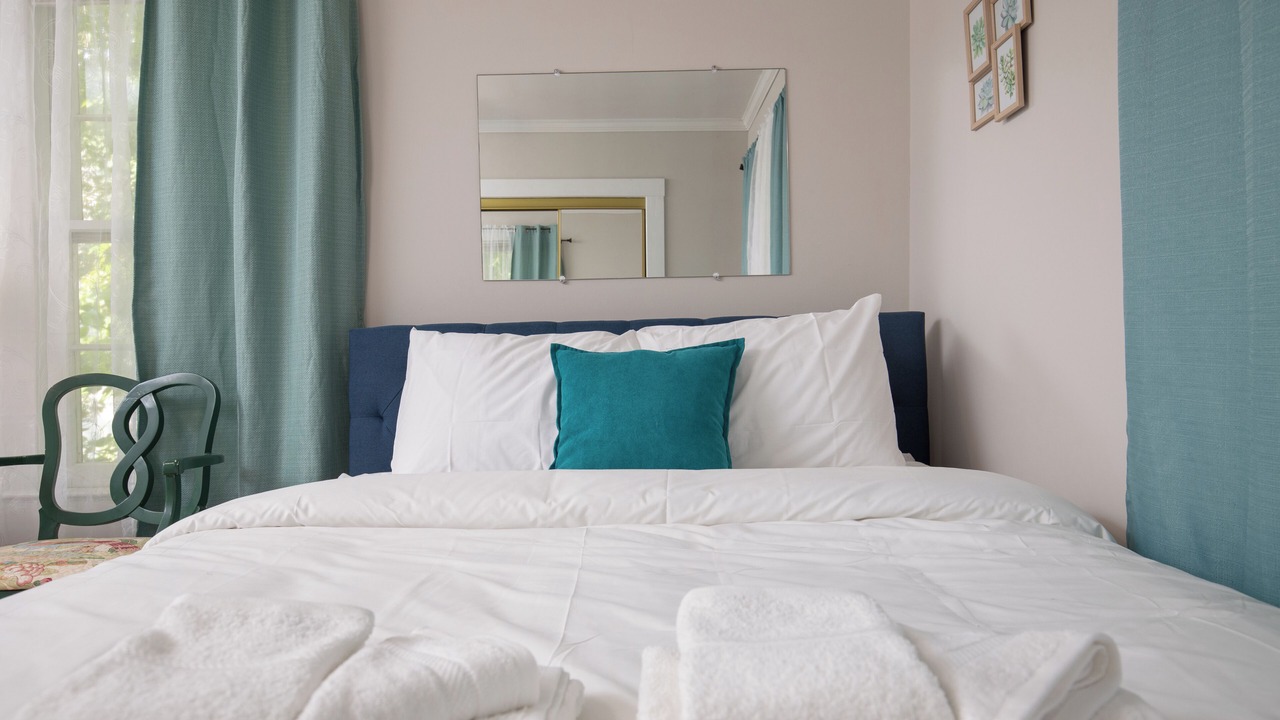 Photo of Bedroom in Redmont Park