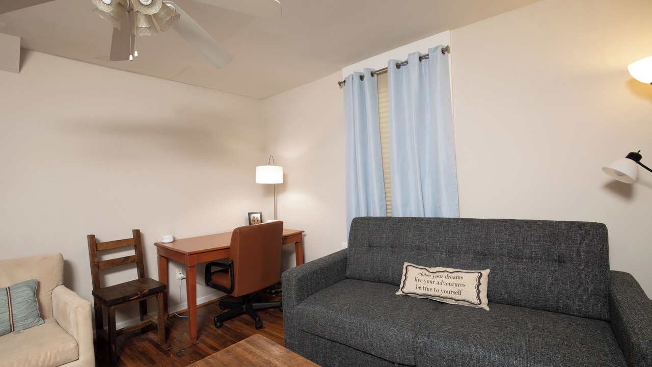 Photo of Livingroom in Redmont Park