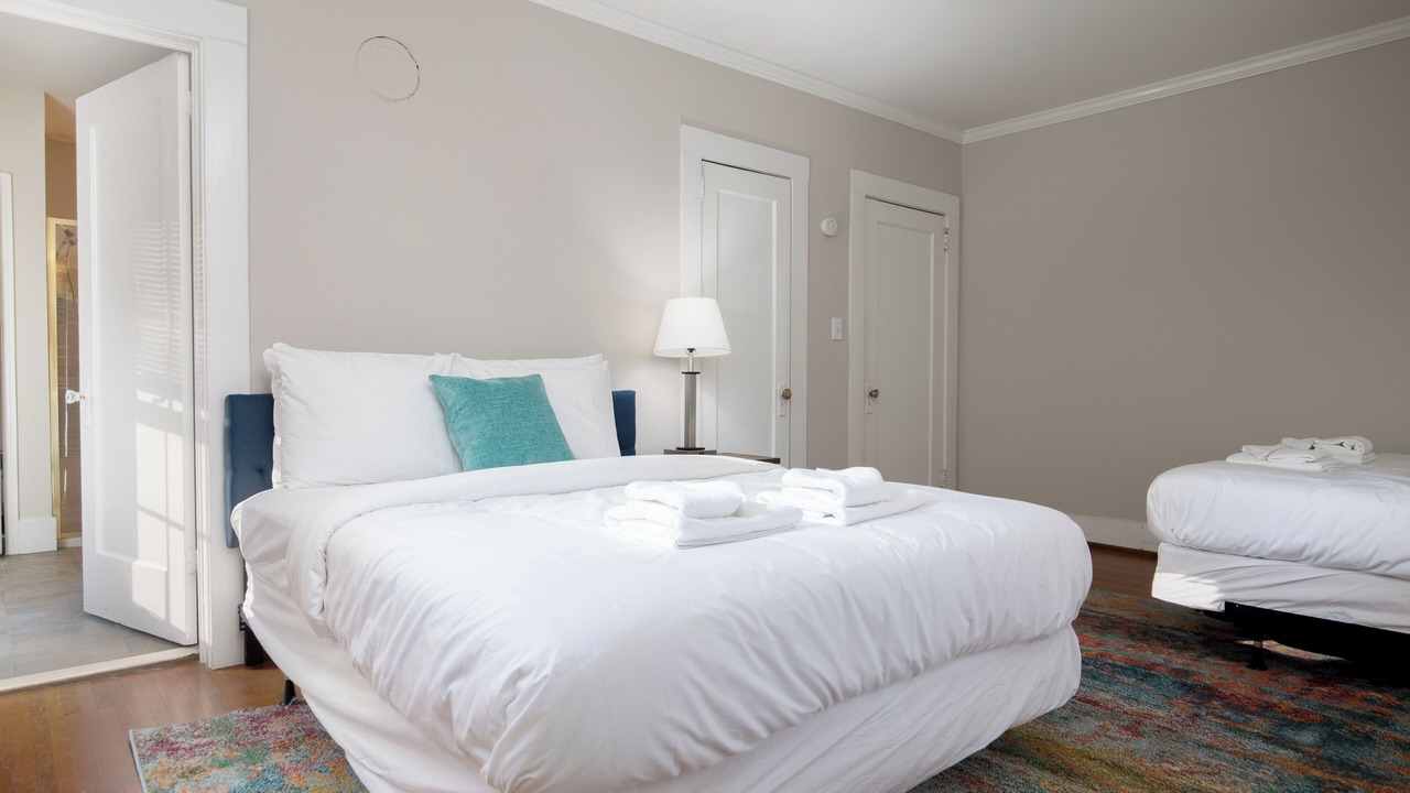 Photo of Bedroom in Redmont Park