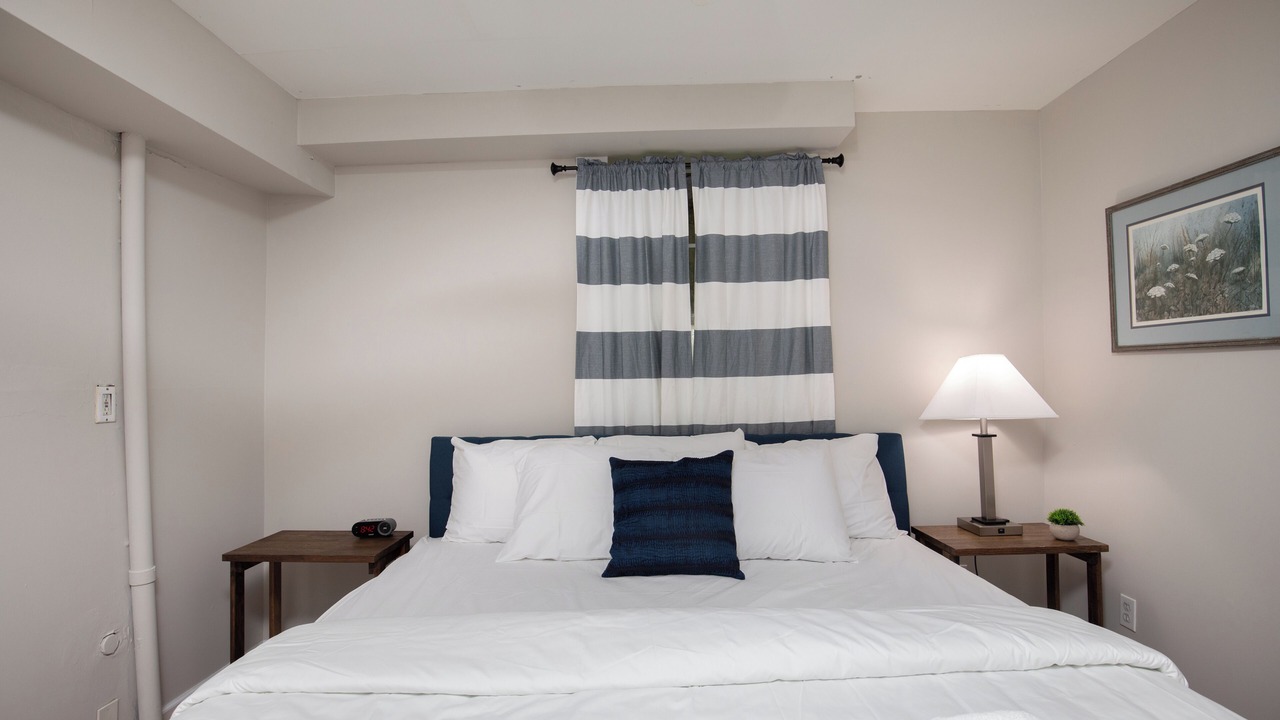 Photo of Bedroom in Redmont Park