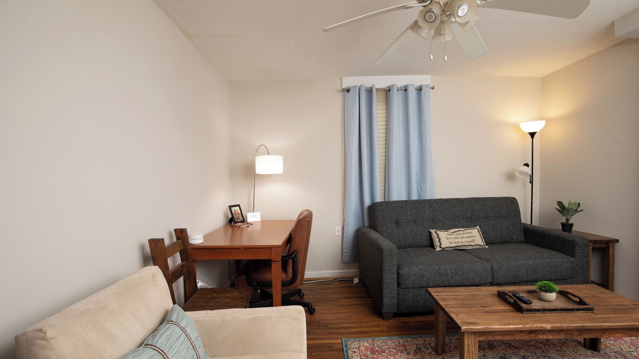 Photo of Livingroom in Redmont Park