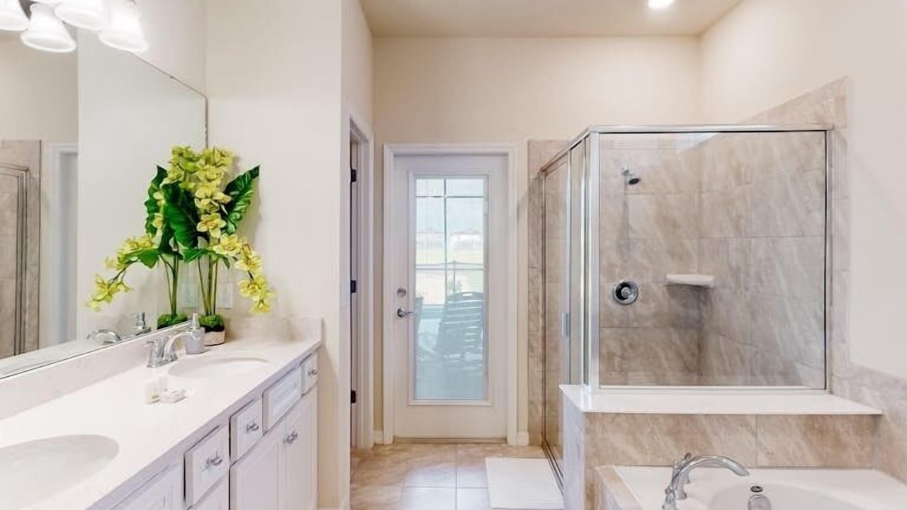Photo of Bathroom in Davenport