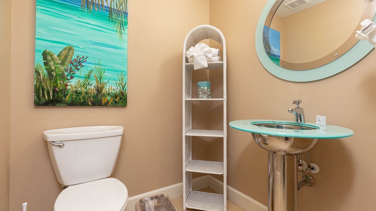 Photo of Bathroom in Orange Beach