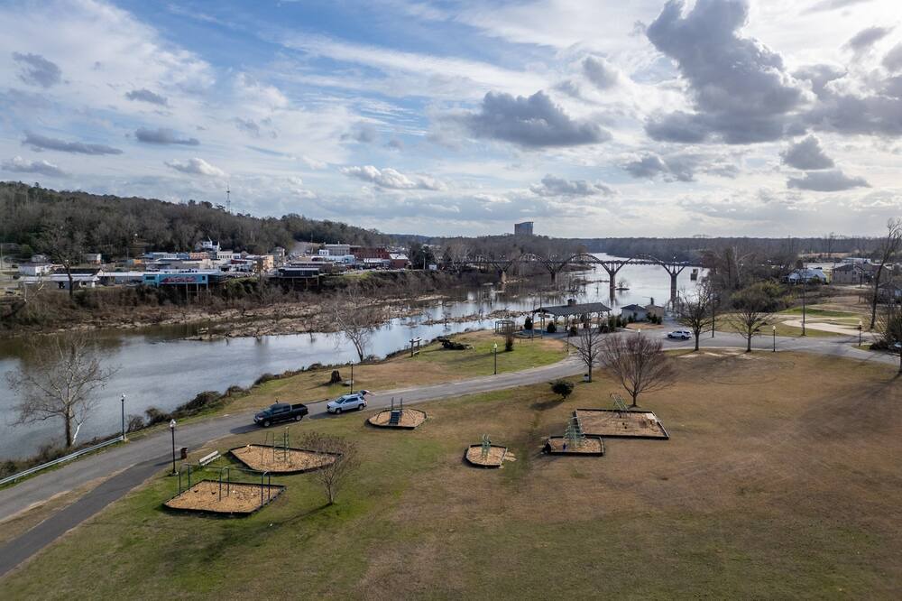 Photo of Others in Wetumpka
